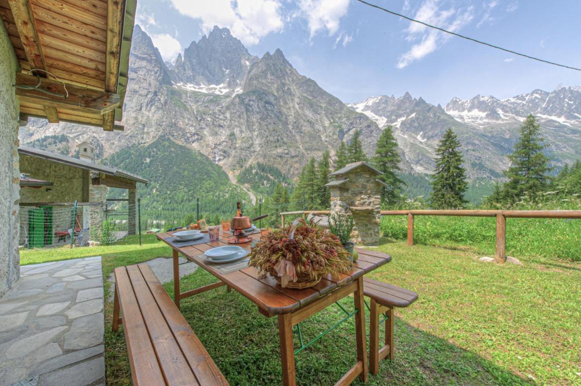 Holiday home Girasole Val Veny Cir Vda 0151 Courmayeur
