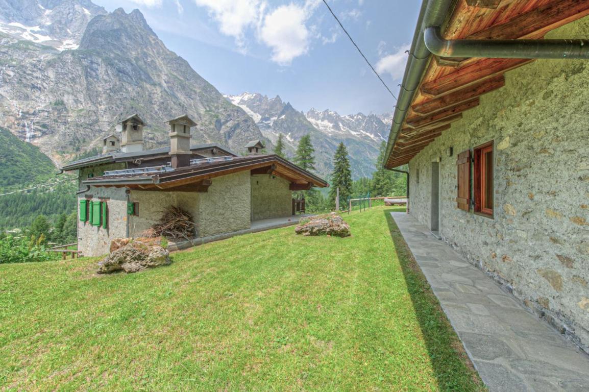 Holiday home Girasole Val Veny Cir Vda 0151
