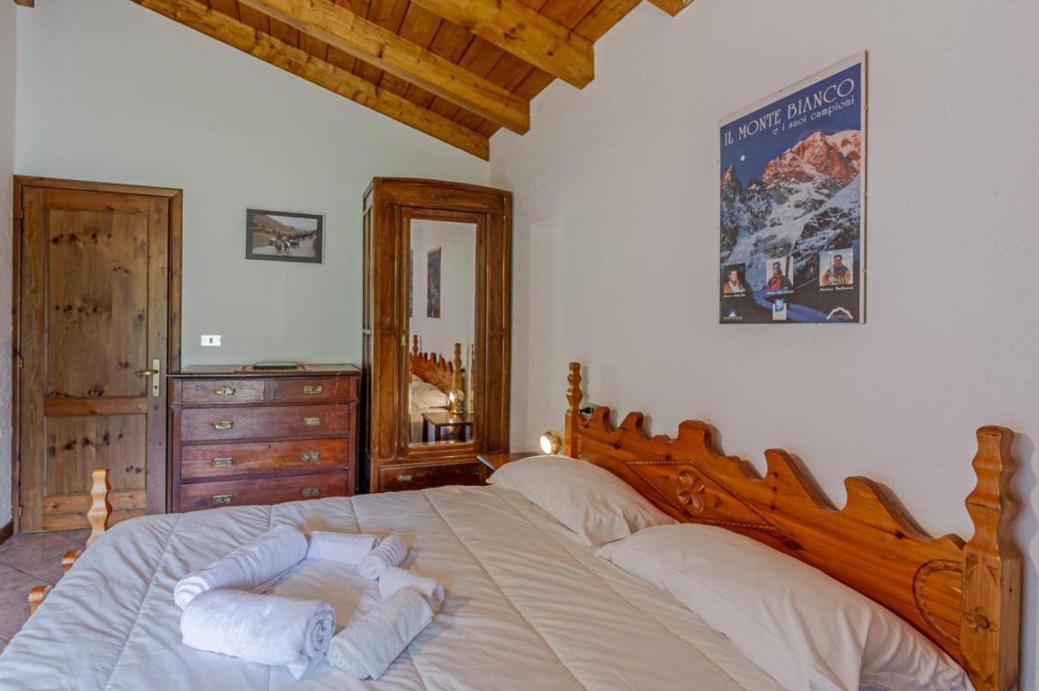 Holiday home Girasole Val Veny Cir Vda 0151
