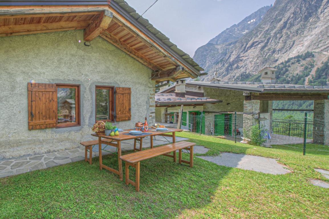 Girasole Val Veny Cir Vda 0151 Vakantiehuis Courmayeur