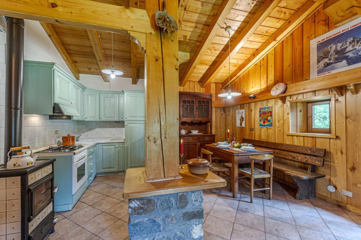 Holiday home Girasole Val Veny Cir Vda 0151